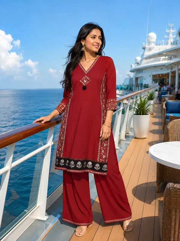 Maroon_Straight_Fit_Kurta_Set_for_Women