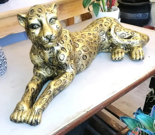 Panther_Statue