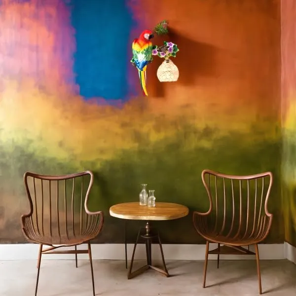 Parrot_Wall_Lamp