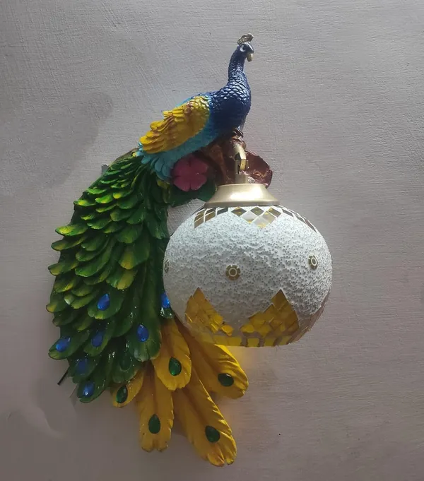 Peacock_Wall_Lamp