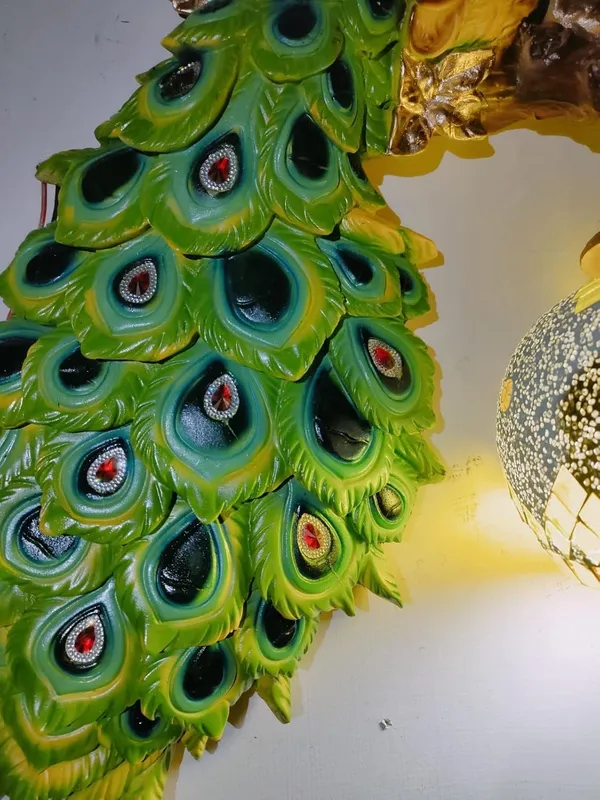 Resin_Peacock_Wall_Mount_Lamp