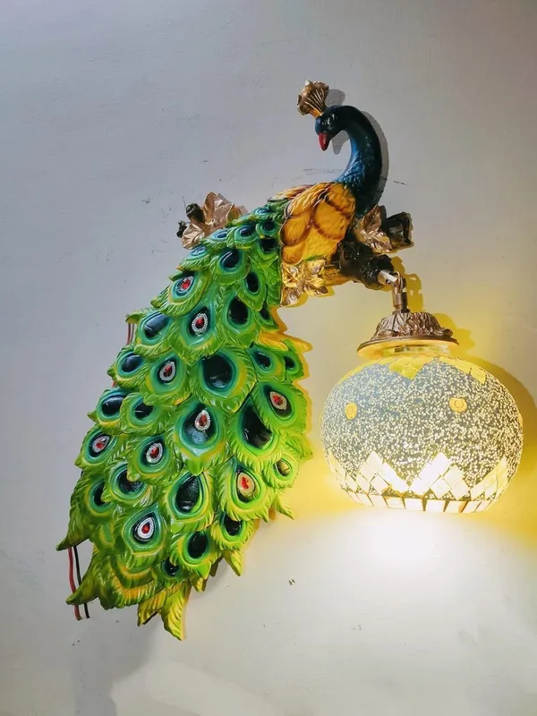 Resin_Peacock_Wall_Mount_Lamp