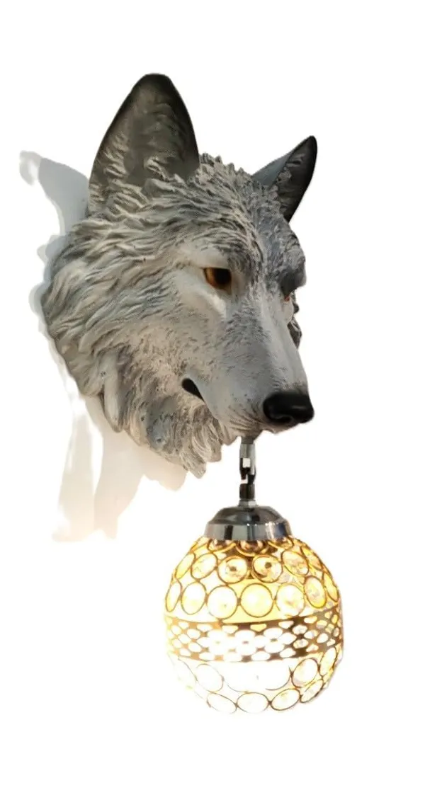 Wolf_Head_Wall_Sconce_With_Crystal_Beaded_Lampshade