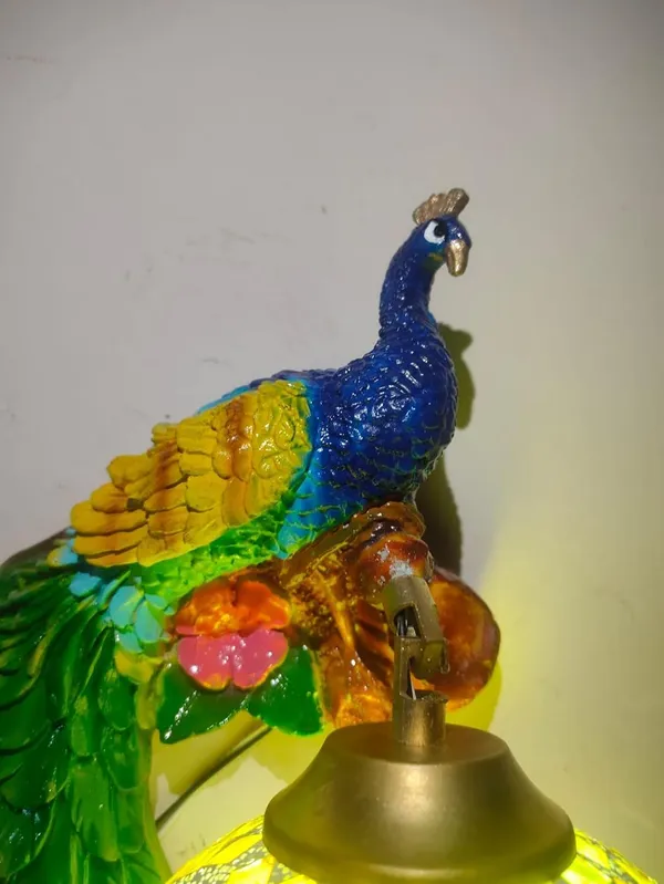 Peacock_Crystal_Wall_Lamp