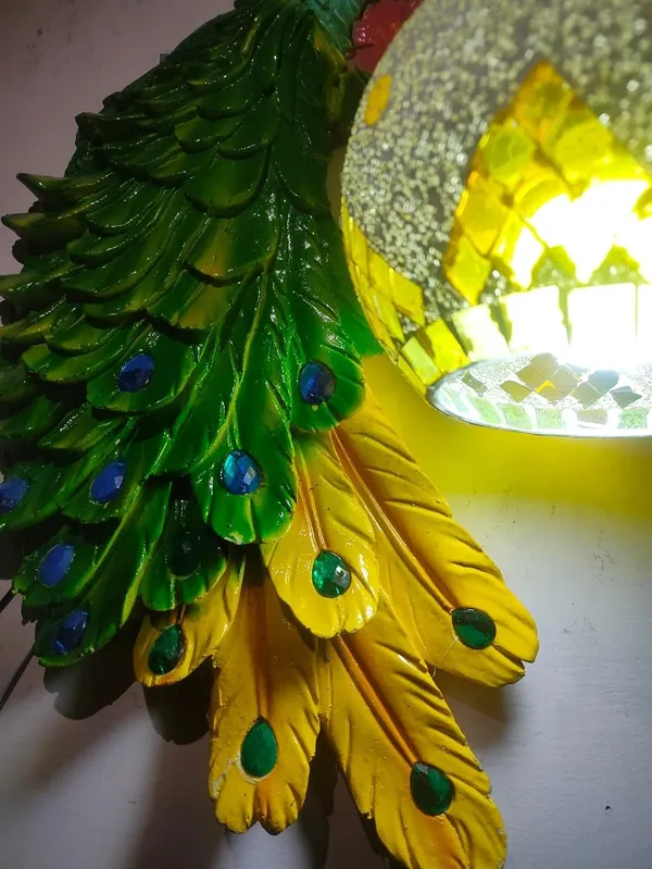 Peacock_Crystal_Wall_Lamp