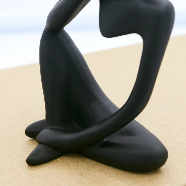 Resin_Thinker_Sculpture