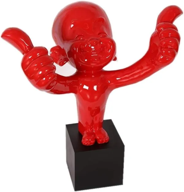 Thumb_Man_Statue