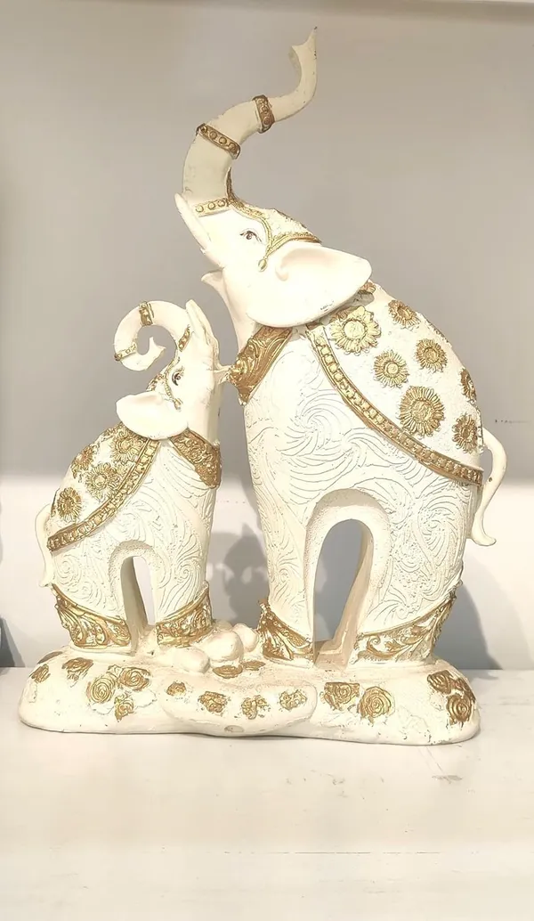 Elephant_Family_Resin_Figurine