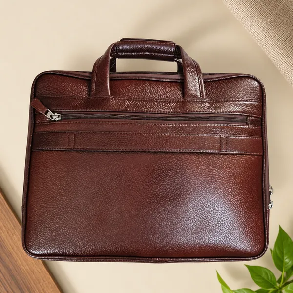 Brown_Textured_Briefcase_for_Professionals