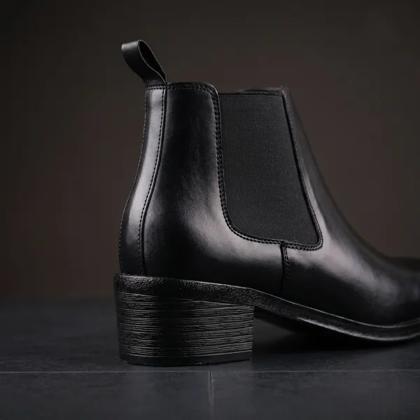 Black_Leather_Chelsea_Boots_for_Men