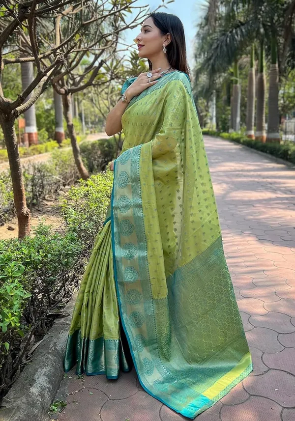 Parrot_Banarasi_Soft_Silk_Saree_For_Women