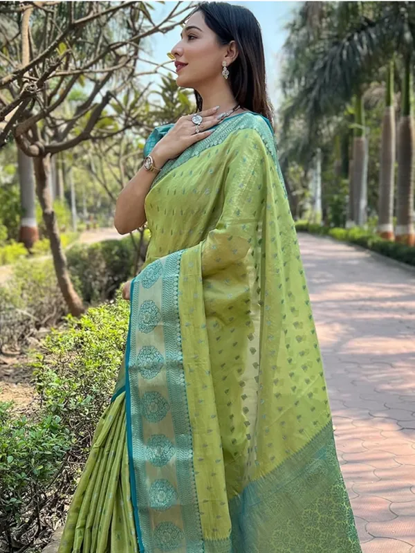 Parrot_Banarasi_Soft_Silk_Saree_For_Women