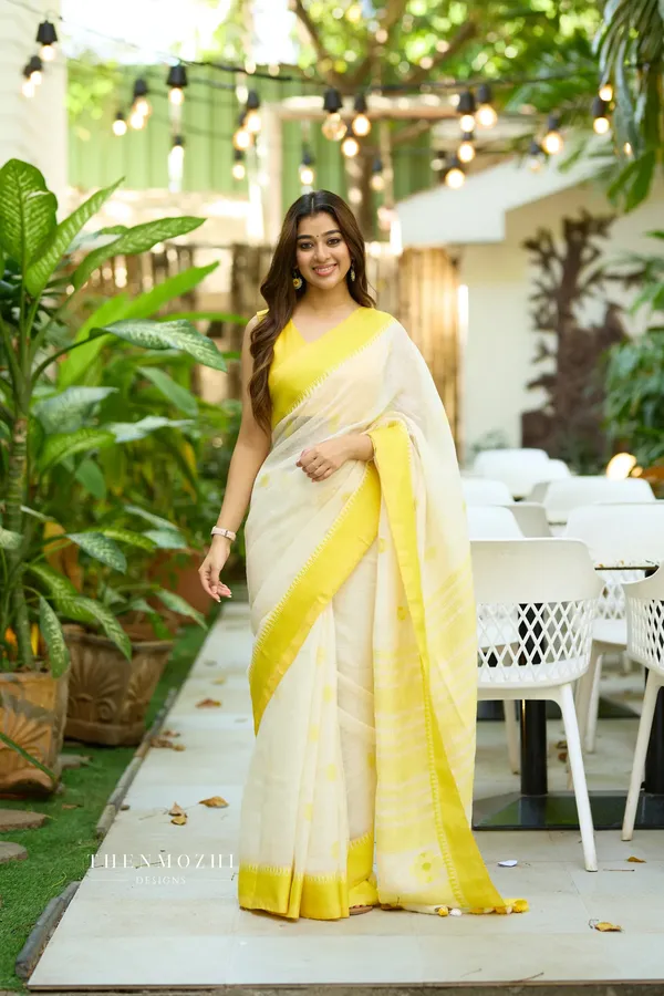 White_&_Yellow_Linen_Slab_Saree_For_Women
