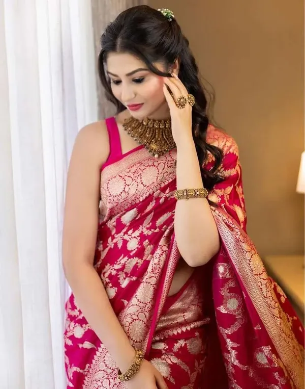 Red_Banarasi_Soft_Silk_Saree_For_Women