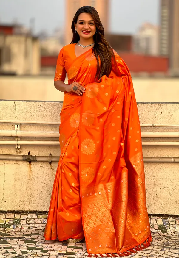 Gold_Banarasi_Soft_Silk_Saree_For_Women
