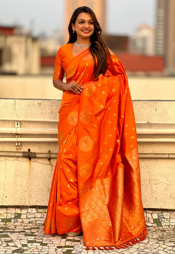 Gold_Banarasi_Soft_Silk_Saree_For_Women