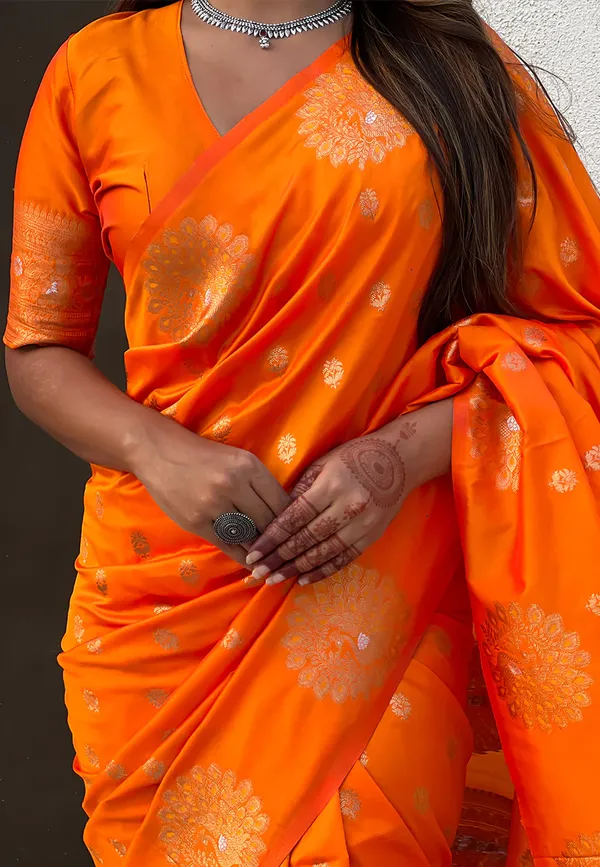 Gold_Banarasi_Soft_Silk_Saree_For_Women