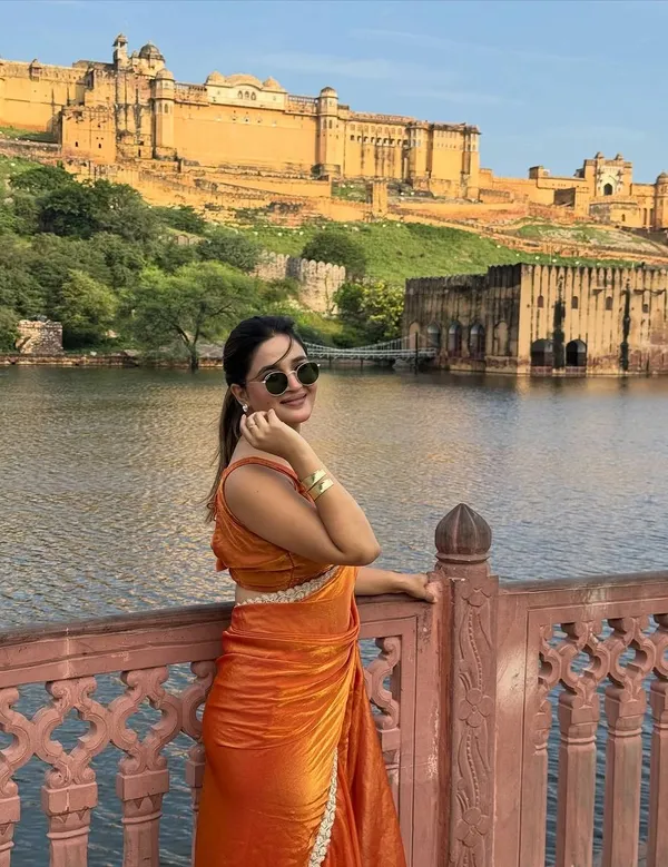 Orange_Two_Tone_Silk_Saree_For_Women