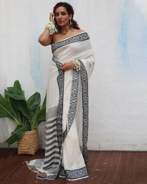 White_Linen_Slab_Saree_For_Women