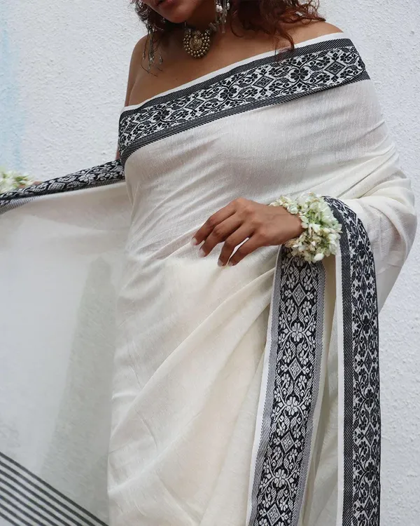 White_Linen_Slab_Saree_For_Women