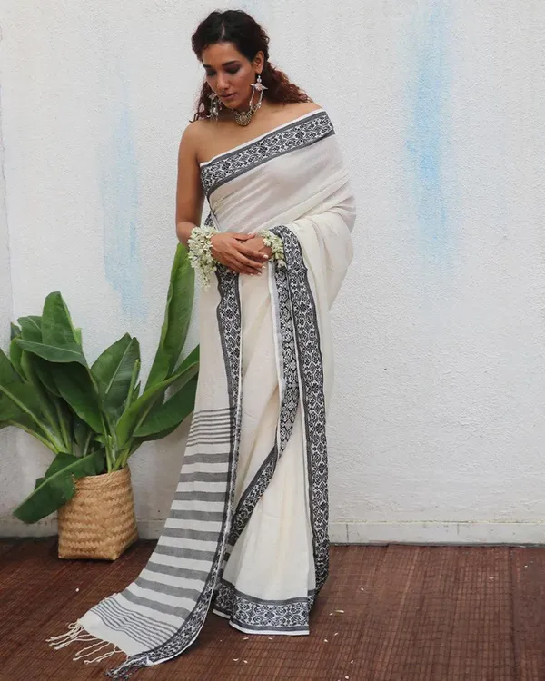 White_Linen_Slab_Saree_For_Women