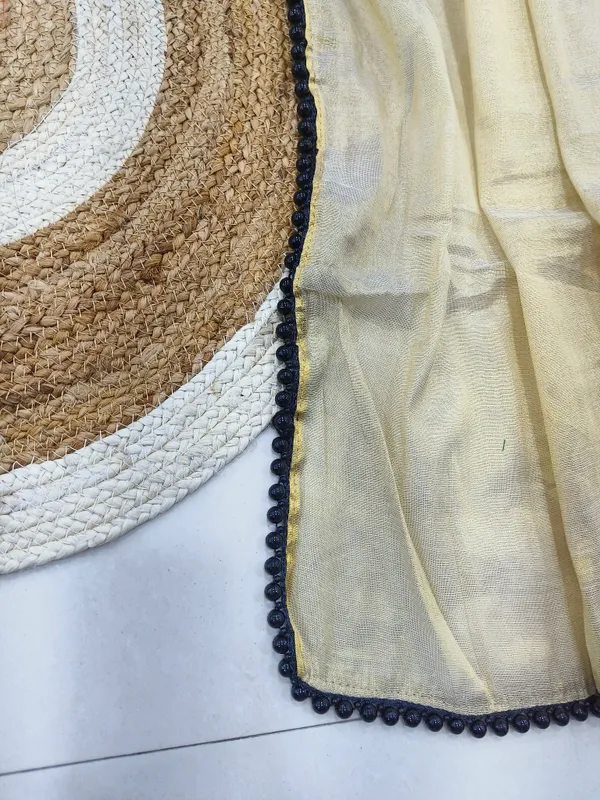 Yellow_Soft_Silk_Saree_For_Women