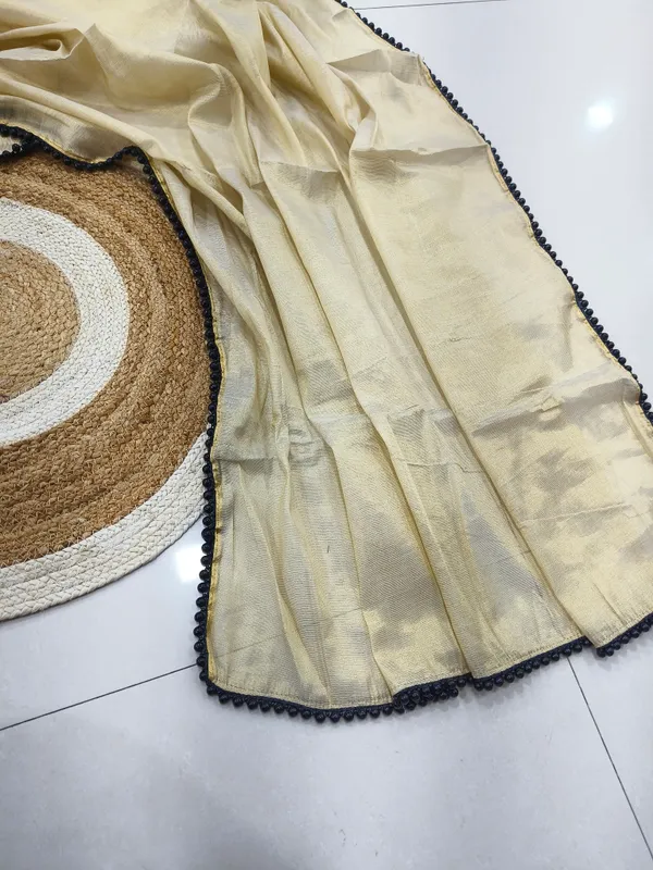 Yellow_Soft_Silk_Saree_For_Women