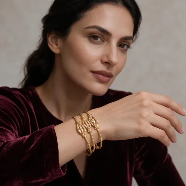 Gold_Copper_Brass_Delicate_Bracelet_For_Women