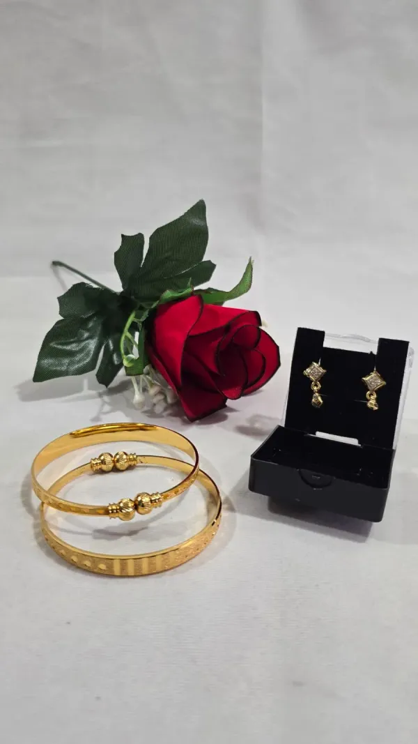 Qureza_Jewels-Earrings_AND_bangle