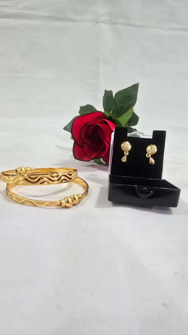 Qureza_Jewels-Earrings_AND_bangle