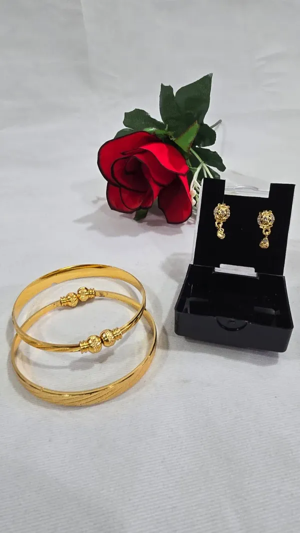 Qureza_Jewels-Earrings_AND_bangle