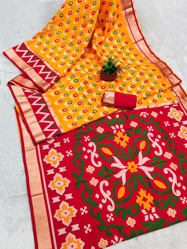 Blend_Silk_Woven_Baluchari_Saree_for_Women