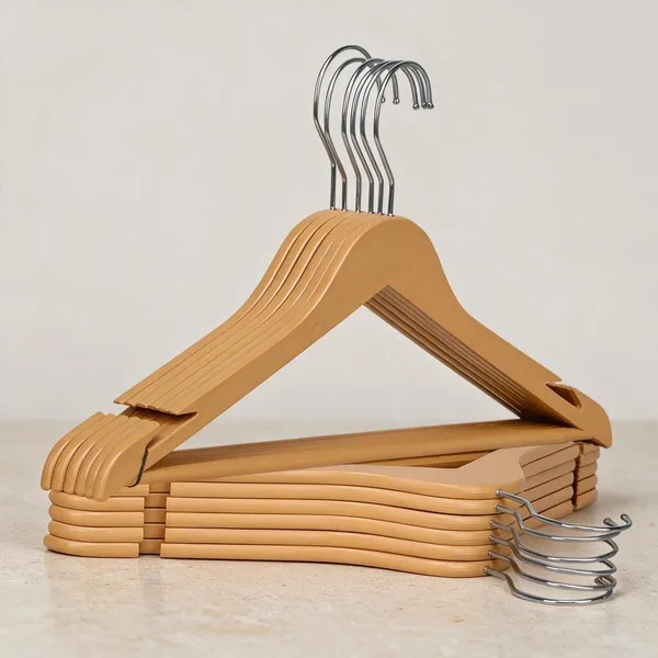 Wooden_Clothes_Hangers