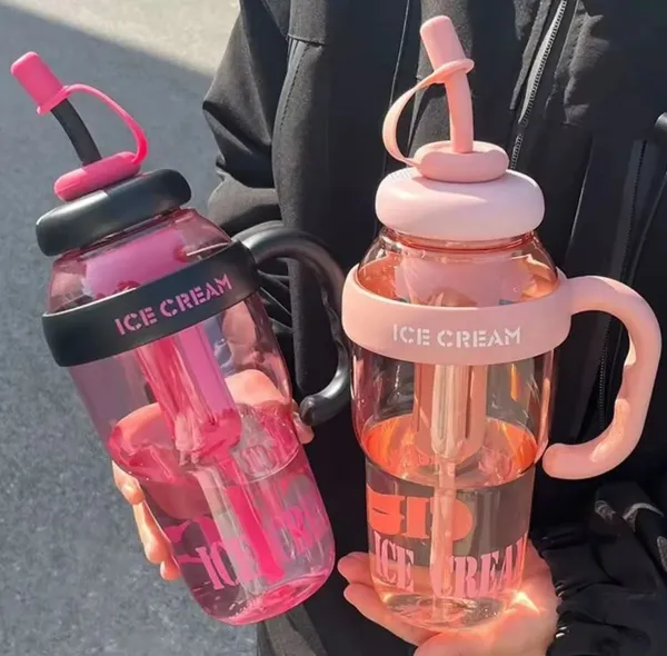 Plastic_Printed_Water_Bottle_With_Straw