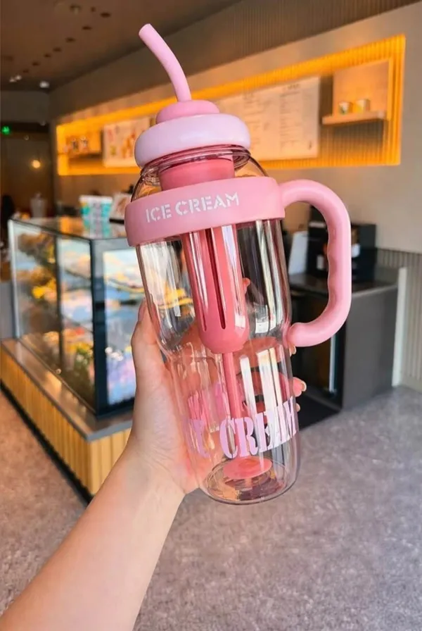 Plastic_Printed_Water_Bottle_With_Straw