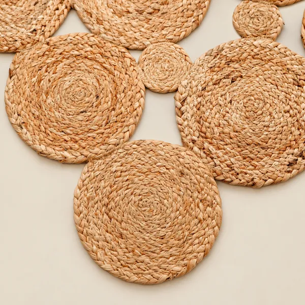 Zarié_Veda_|_Structured_Weave