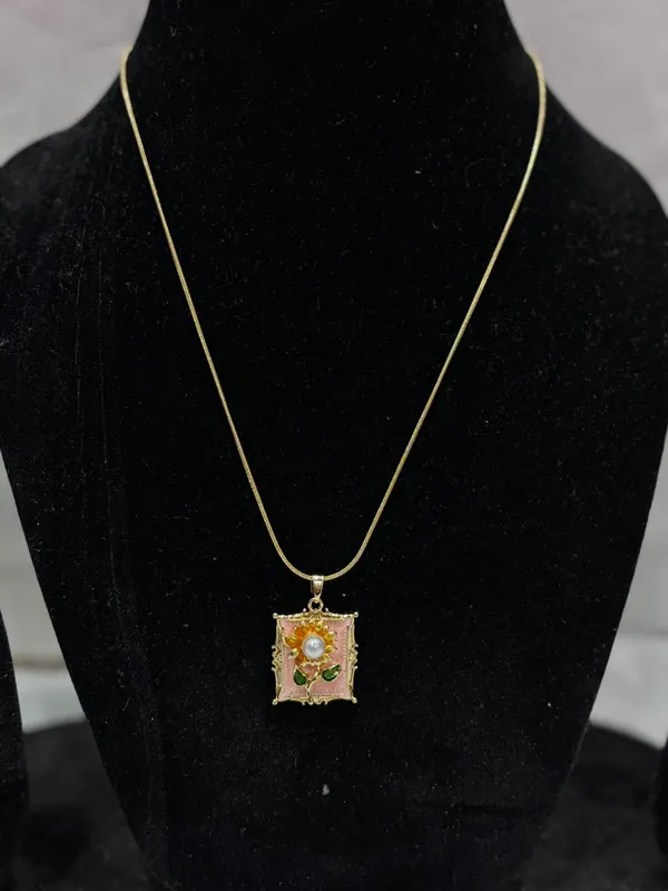 Gold_Stainless_Steel_18_Carat_Gold_Plated_Neck_Chain_For_Women