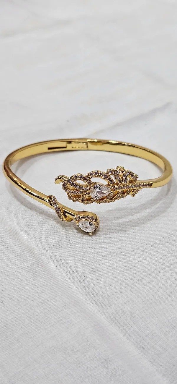 Gold_Brass_18_Carat_Gold_Plated_Bracelet_For_Women