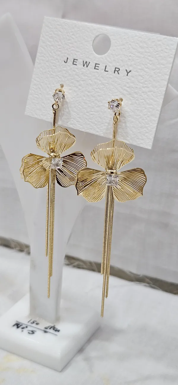 Gold_And_White_Stainless_Steel_18_Carat_Gold_Plated_Earrings_For_Women