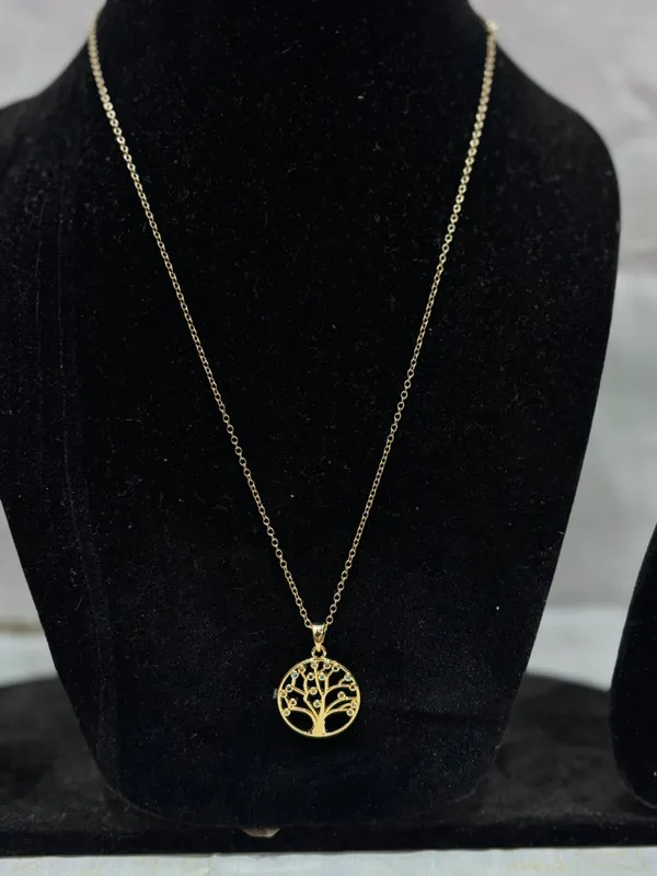 Gold_Stainless_Steel_18_Carat_Gold_Plated_Neck_Chain_For_Women