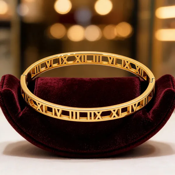Gold_Stainless_Steel_Geometric_Pattern_Bangle_For_Women