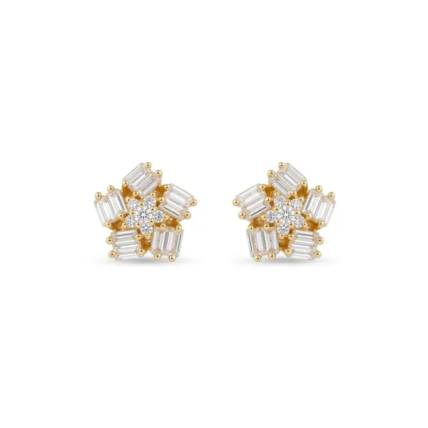 Gold_Stainless_Steel_Crystal_Floral_Stud_Earrings_For_Women