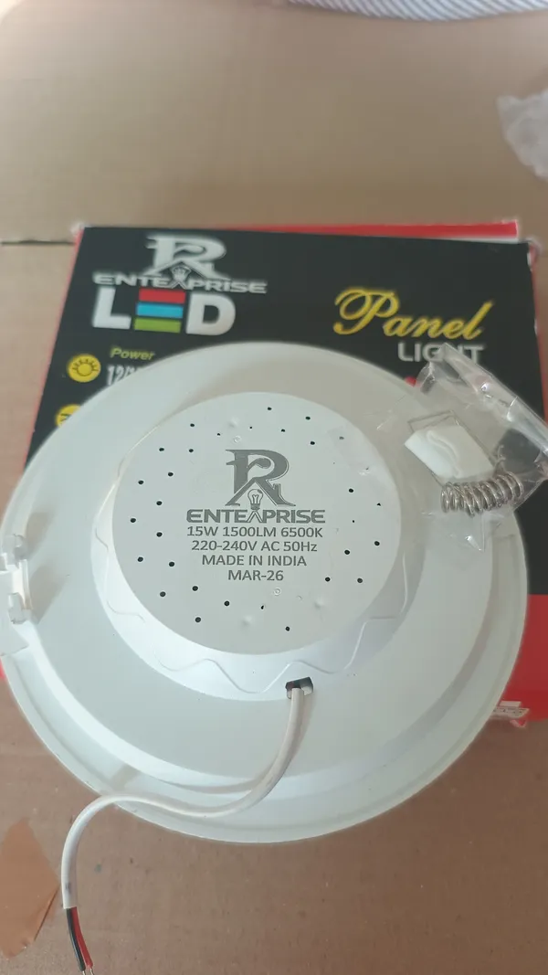 Polycarbonate_Ceiling_Lighting_White_Round_15W_LED_Panel_Light