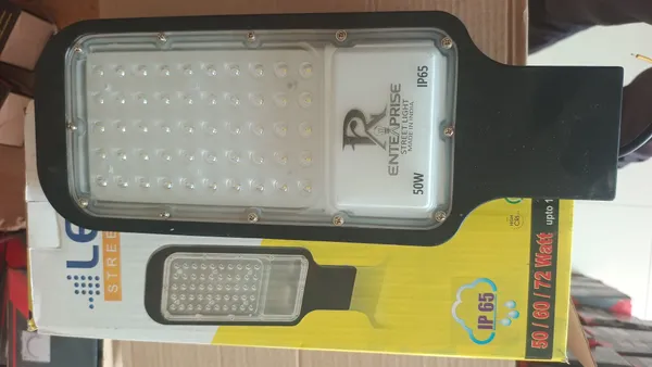Metal_Street_Lighting_White_Ip65_50W_LED_Street_Light