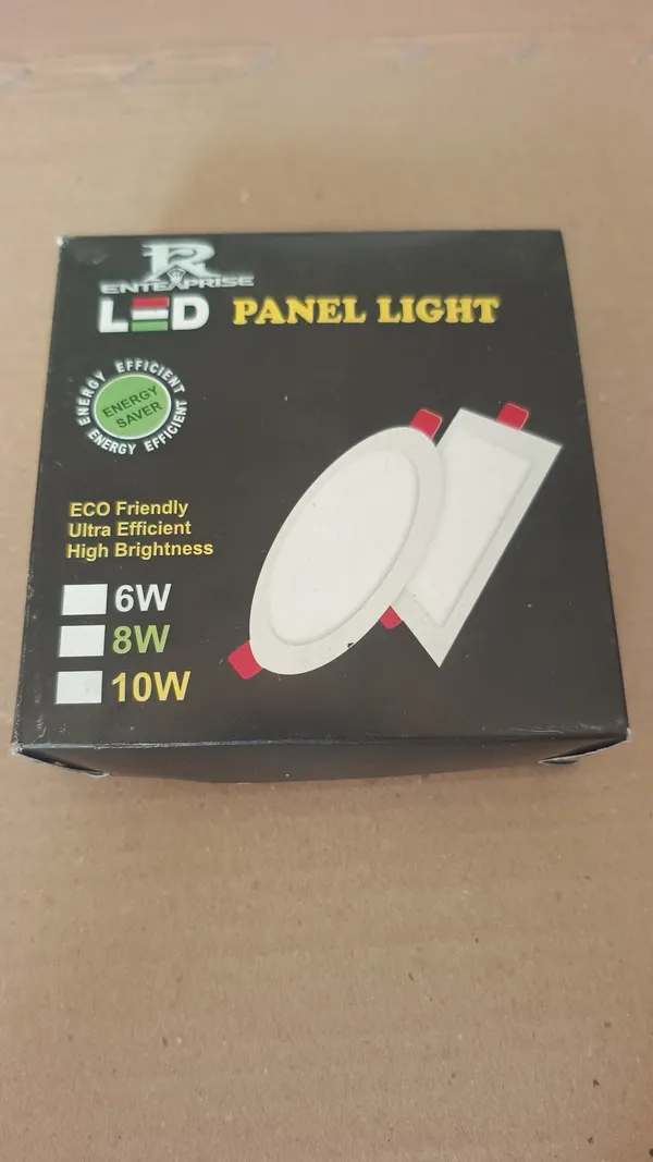 Polycarbonate_Ceiling_Lighting_White_Round_8W_LED_Panel_Light