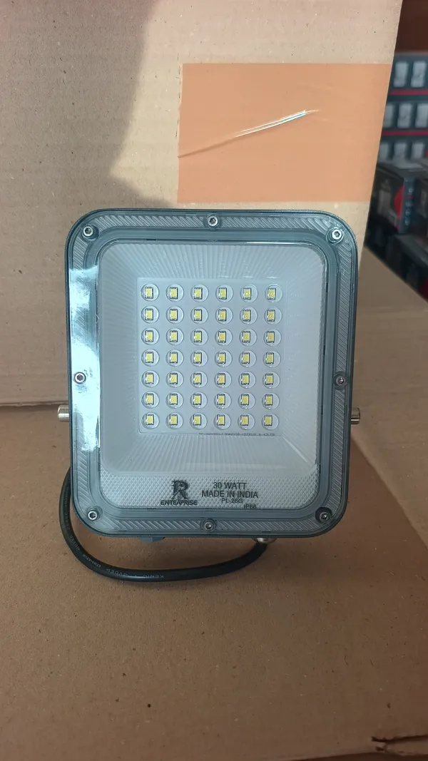 Metal_Outdoor_Lighting_White_30W_LED_Flood_Light