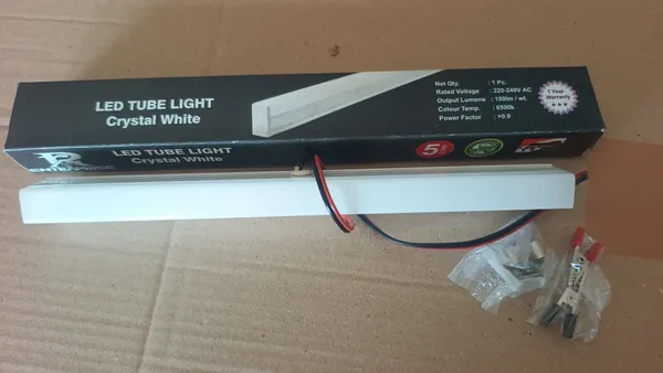 Pp_Aluminium_General_Lighting_White_LED_Tube_Light