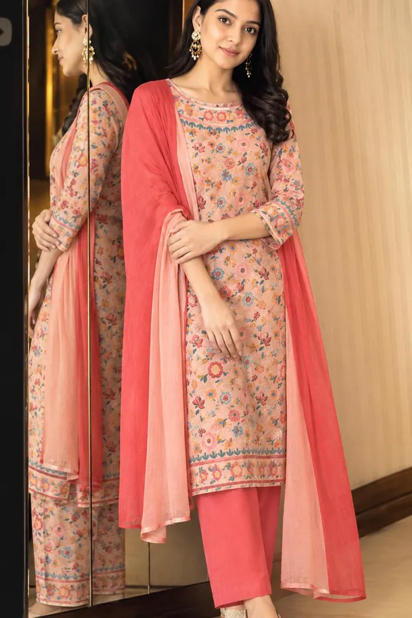 Cream_And_Peach_In_Floral_Print_Dupatta_Set