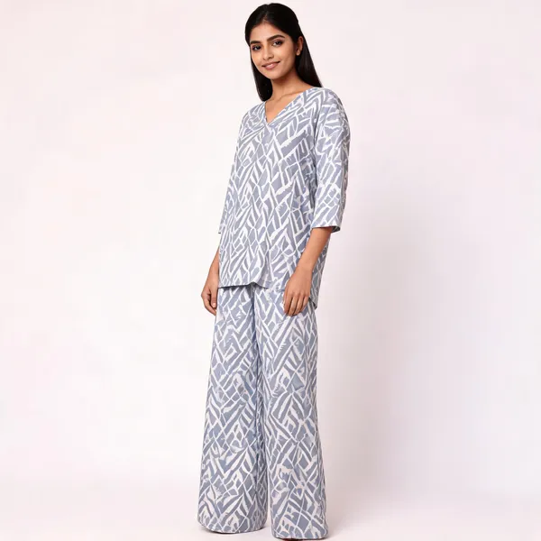White_Rayon_Relaxed_Geometric_Print_Kurta_Set_For_Women
