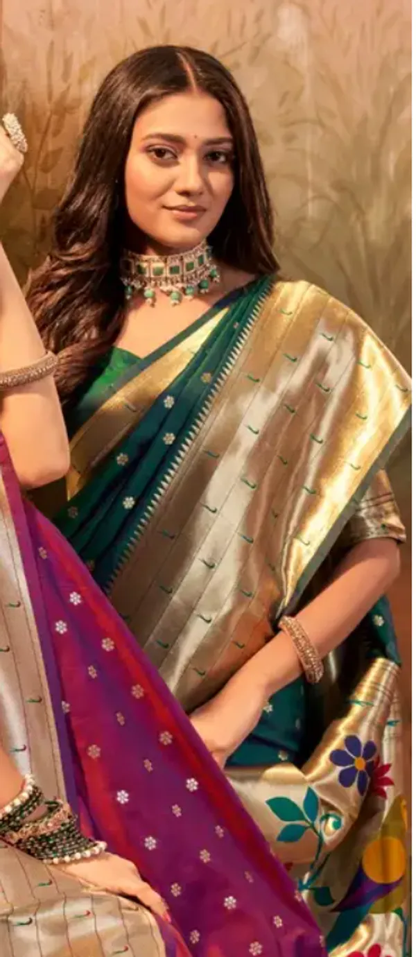 Gold_Green_Woven_Traditional_Saree_For_Women